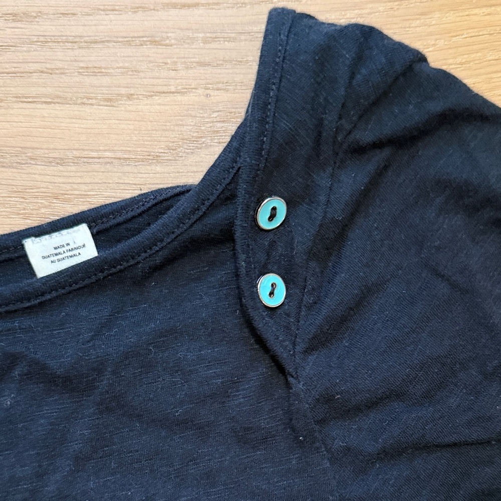Anthropologie Black Short-Sleeve Tee with Heather Gray Dog Silhouette size S - Picture 3 of 14